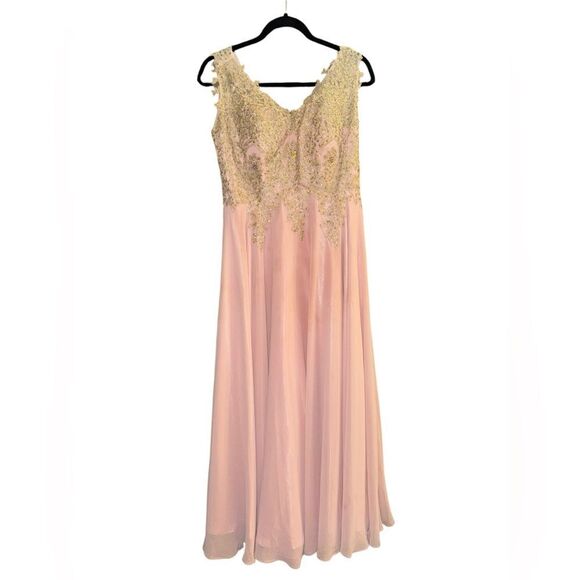 Fiesta fashion dress - Picture 5 of 8